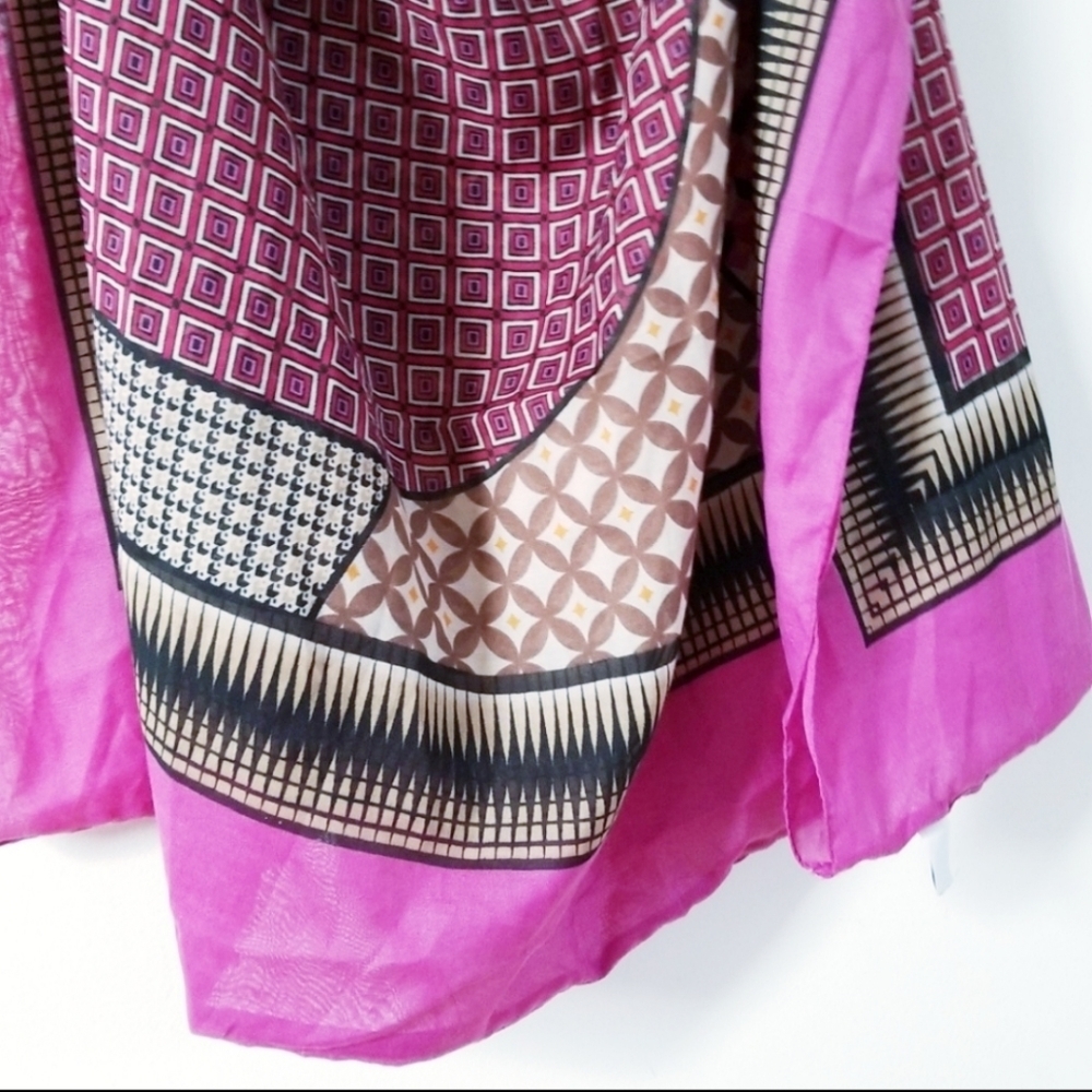Apt 9 BIG Infinity abstract grafic design Scarf